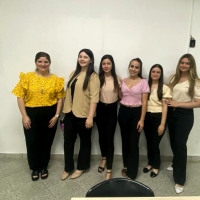 Alumnas de Comercio