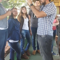 Estudiantes de Veterinaria realizan prácticas de Cunicultura