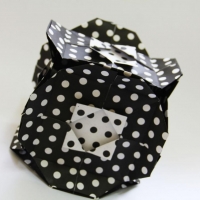 Tema: kusudama  |  Docente: Daniel Julcamanyan  |  Alumna: Beatriz Lichtenberg  |  Materiales (3er año 1er semestre)  | Año 2016