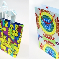 Tema: bolsos y cajitas creativas | Docente: Miguel Del Puerto | Alumnos: Laura Imas y Alcides Ayala | Comunicación Visual II: Diseño Bi/Tri-Dimensional | Año 2014