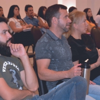 Charla sobre "Manejo analgésico y anestésico en gestantes"