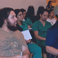 Charla sobre "Manejo analgésico y anestésico en gestantes"