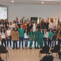 Charla sobre "Manejo analgésico y anestésico en gestantes"