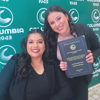 Alumnos de Comercio Exterior brillan en defensa de sus TCC