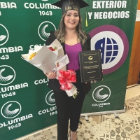 Alumnos de Comercio Exterior brillan en defensa de sus TCC