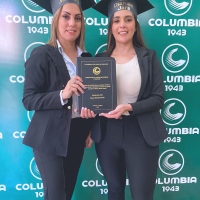 Alumnos de Comercio Exterior brillan en defensa de sus TCC