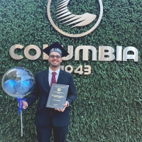 Alumnos de Comercio Exterior brillan en defensa de sus TCC