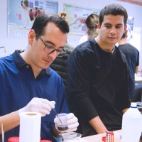 Taller Práctico sobre el Uso del Microscopio en Clínicas