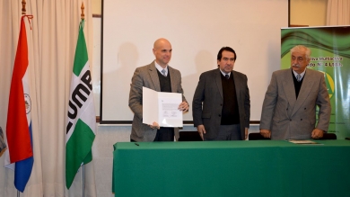 Columbia y Coop. Mercado No. 4 firman Acuerdo