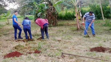 Práctica en Manejo de Suelos en el IPTA
