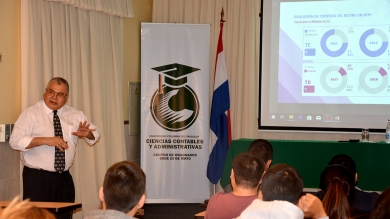 Conferencia sobre Tarjetas de Crédito en Paraguay