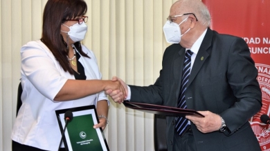 La UNA y la UCP firman convenio para fortalecer la educación superior