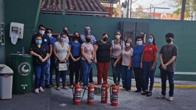 Capacitación sobre el Manejo de Extintores en la Filial de San Lorenzo