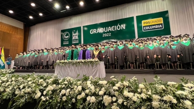 Acto de Graduación de Posgrado Columbia