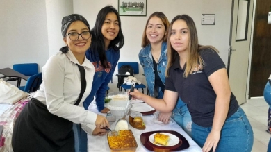 Presentación de menús nacionales e internacionales en la materia Alimentos y Bebidas