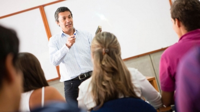 Los conflictos entre los educadores y la agresividad de los educandos