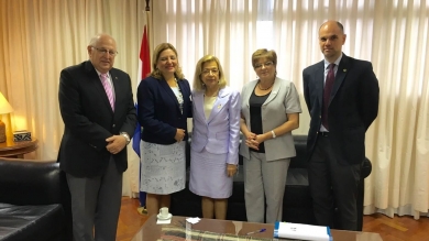 Autoridades universitarias otorgan reconocimiento a la Presidenta de la Corte Suprema de Justicia