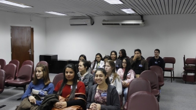 Columbia de visita en el aeropuerto