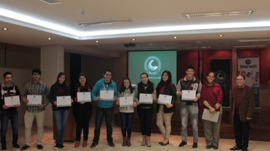 Semilleros reciben reconocimiento por incursionar en la investigación