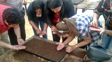 Estudiantes de Ingeniería Agronómica en Expo MAG