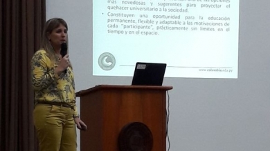 Columbia presenta ponencia en el I Congreso Internacional de Educación a Distancia