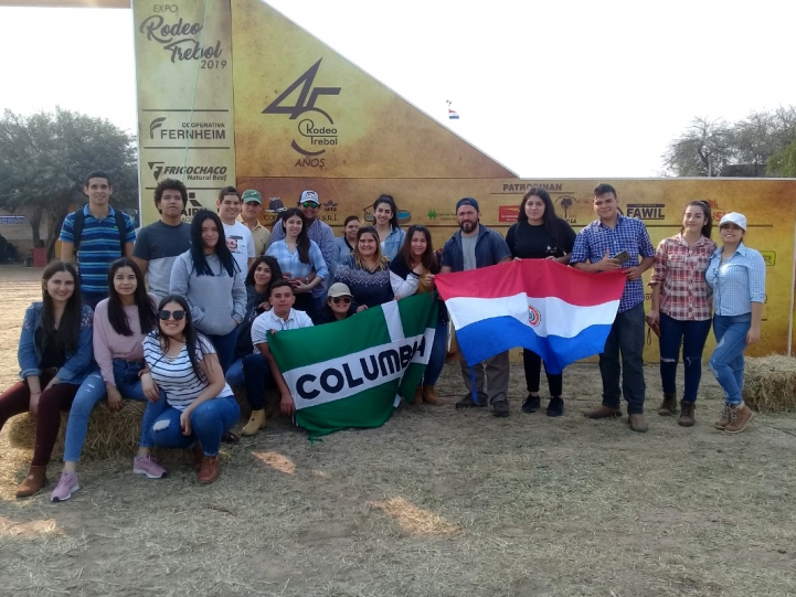 Visita a Expo Rodeo Trébol, Loma Plata, Boquerón