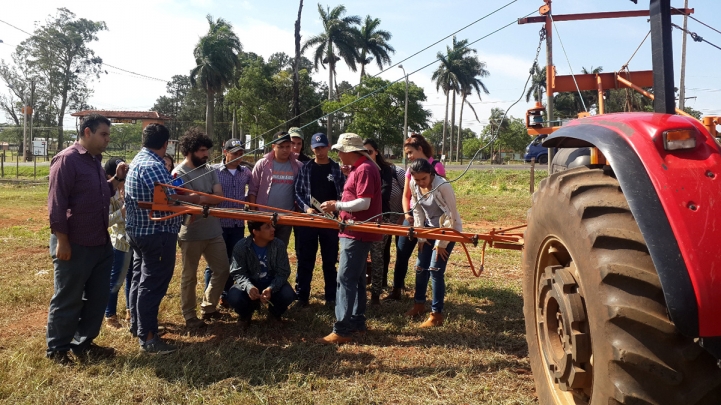 Práctica de Protección Vegetal en Caacupé