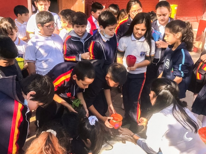 Estudiantes de Turismo y Hotelería, realizan actividades de extensión en escuela de la ciudad