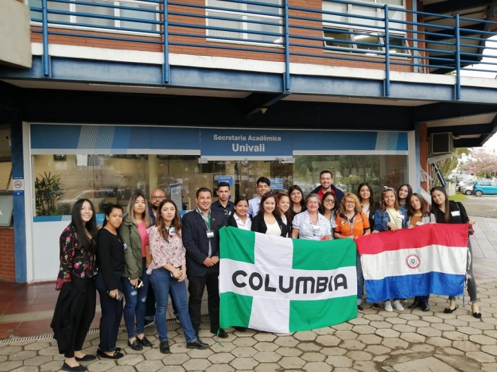 Estudiantes de la Filial San Lorenzo realizaron visitas técnicas en Curitiba, Brasil