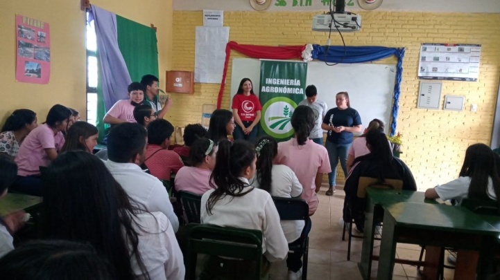 Visita a Bachillerato Técnico Agropecuario