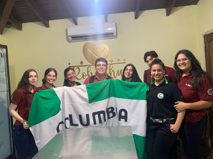 Estudiantes de la Filial San Lorenzo impulsan innovación en Rohayhu Café como actividad de extensión