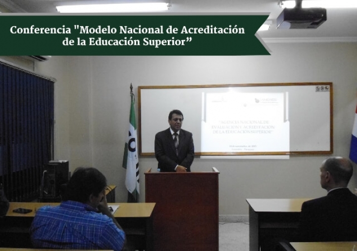 Presidente de la ANEAES dicta conferencia sobre el modelo de acreditaciones 