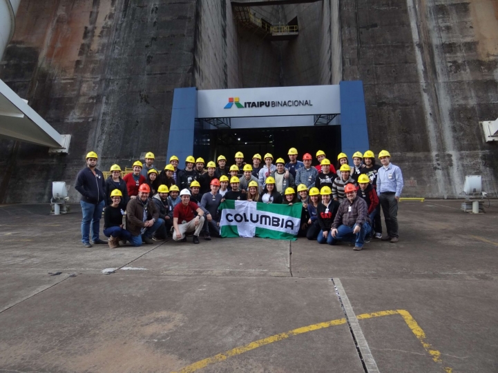 Columbia de paso por Itaipú