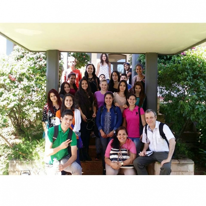 Alumnos de la Sede San Lorenzo visitan museo de la Estación Terrena de Telecomunicaciones