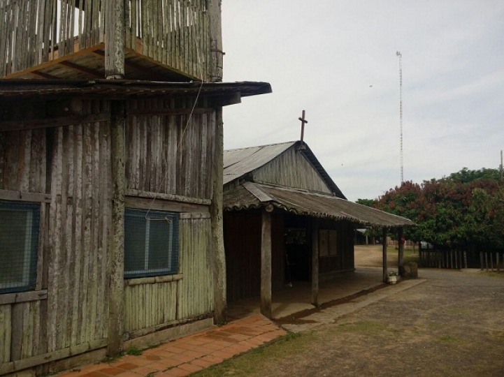 La primera construcción de todo el complejo fue la iglesia, ubicada prácticamente en la entrada.