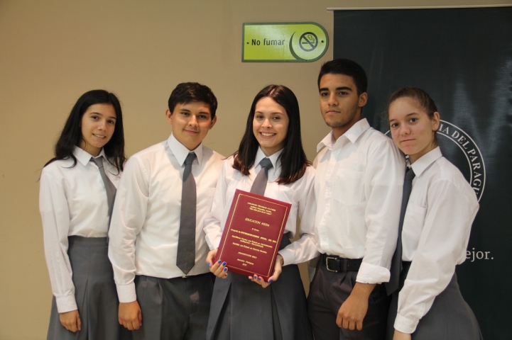 Presentación de &quot;Creando mi ONG&quot;, por los estudiantes del Colegio Técnico Javier 